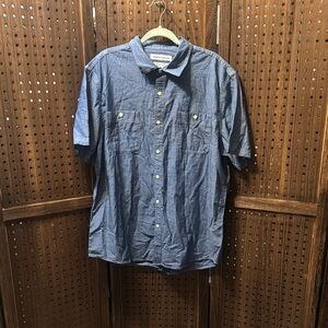 Amazon‎ Essentials Blue Casual Button Down Shirt